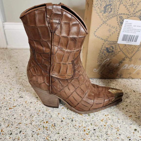 Brayden Western Boots ~ Free People - Picture 4 of 16